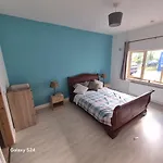 Glenbarrow 山林小屋